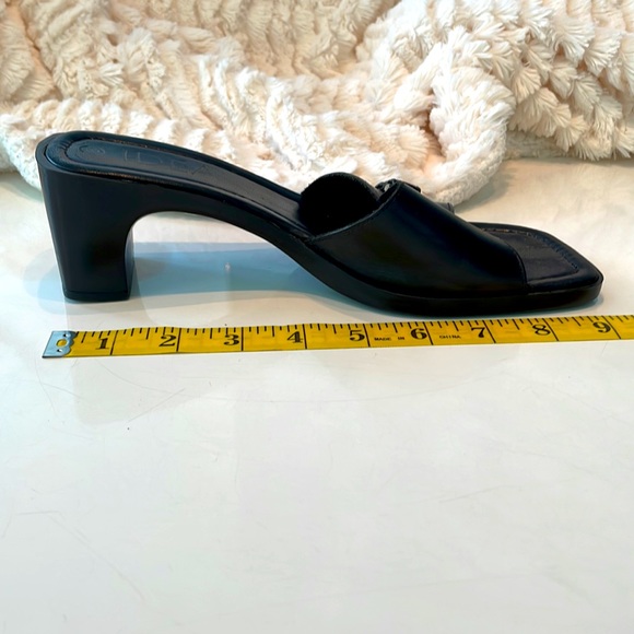 IDEA Ladies Open Toe Mules. Black Sandals. Wider Heel. Size 8. - Picture 6 of 14